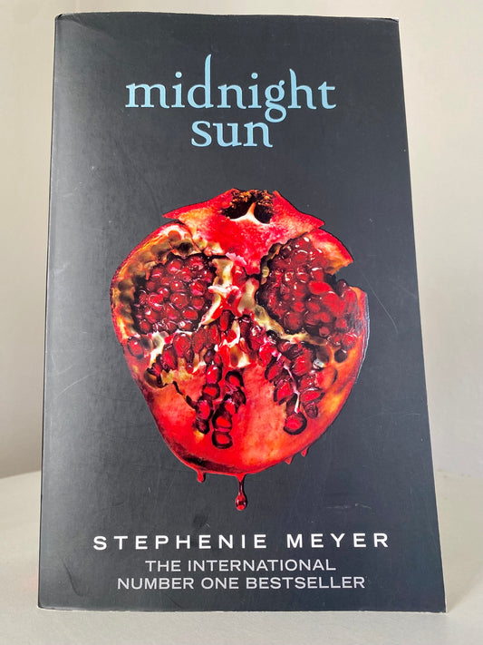 Midnight Sun by Stephenie Meyer