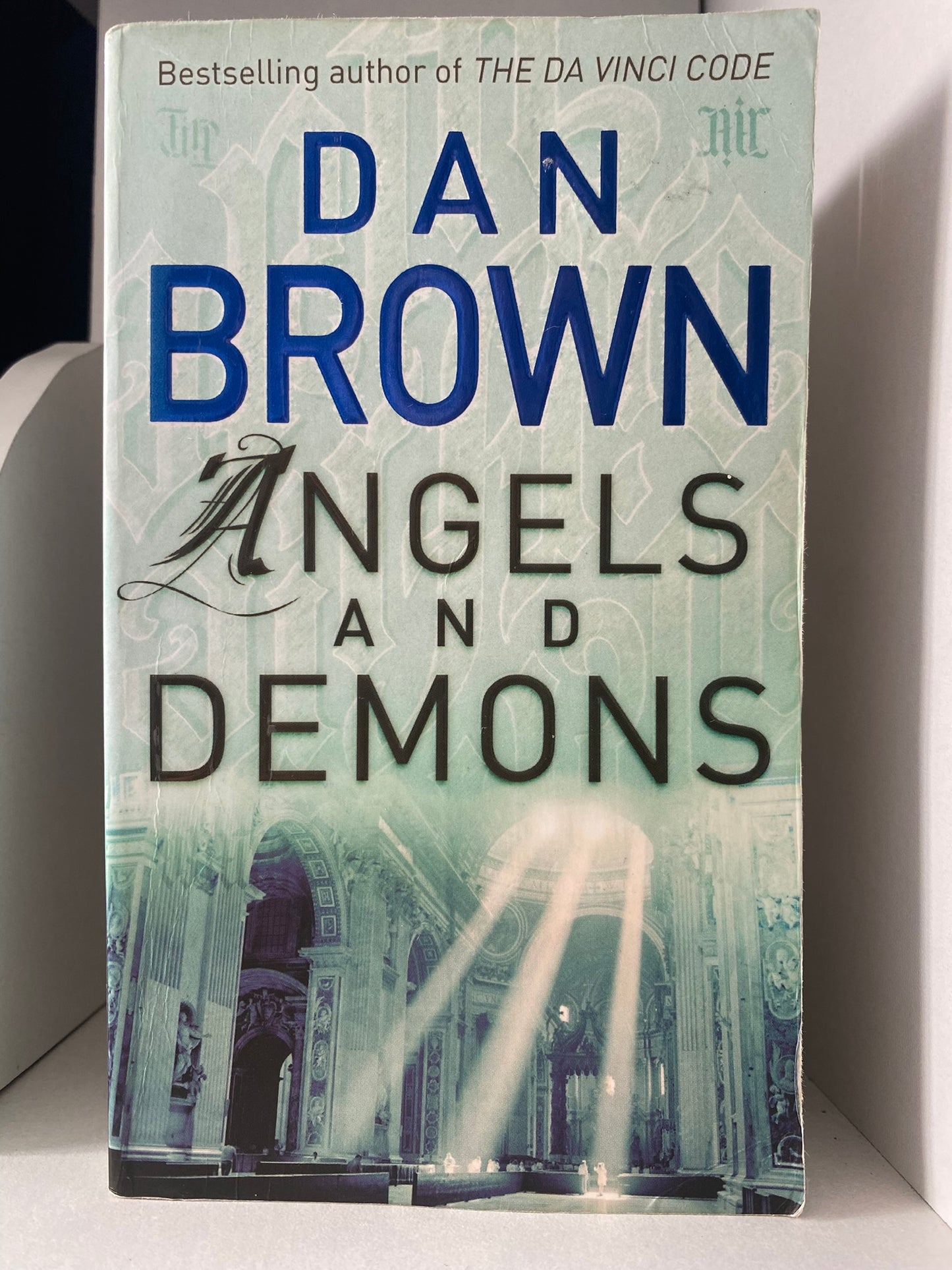 Angels and Demons by Dan Brown (Robert Langdon #1)