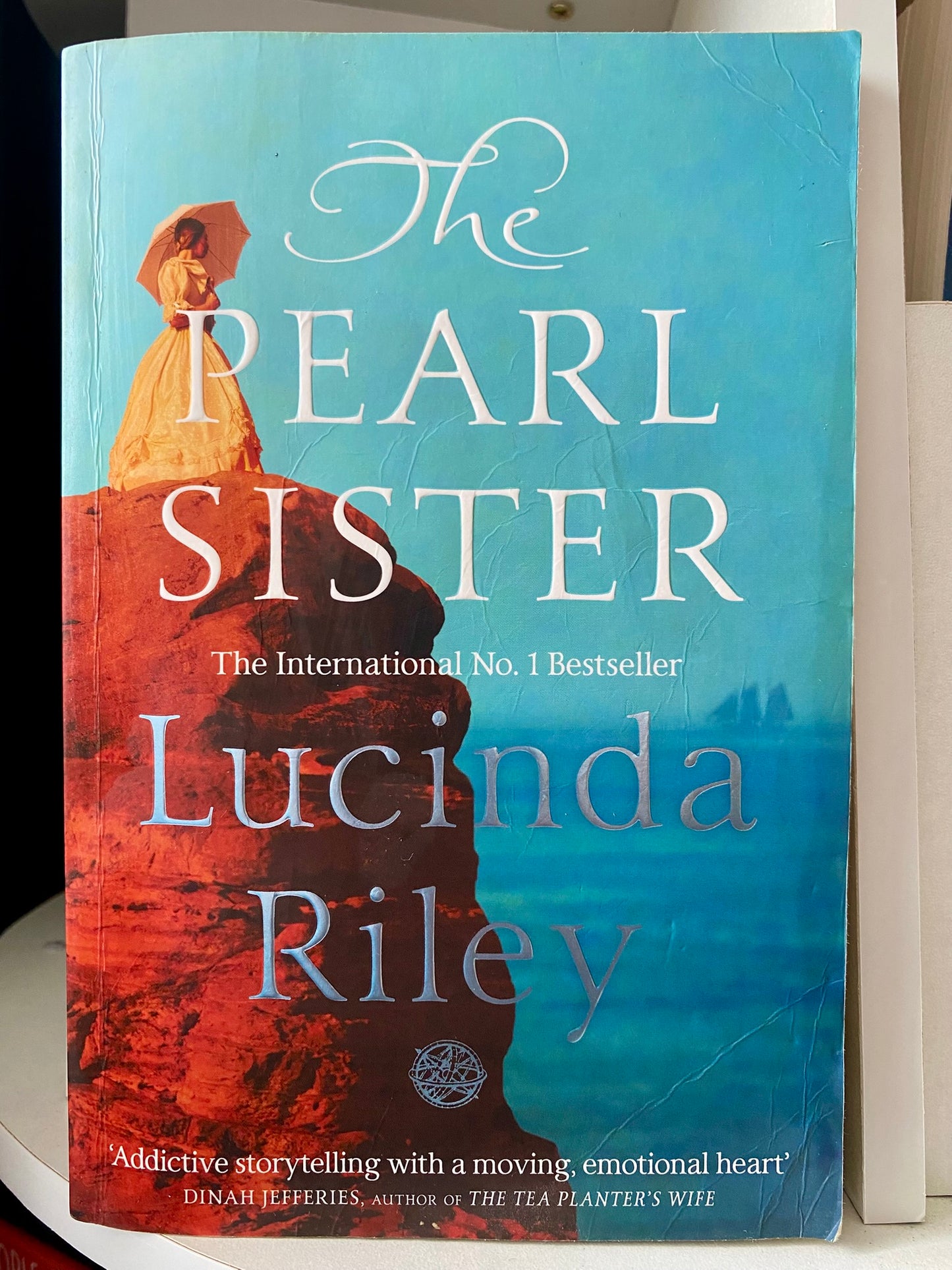 The Pearl Sister by Lucinda Riley (The Seven Sisters #4) (Rated 4.32)